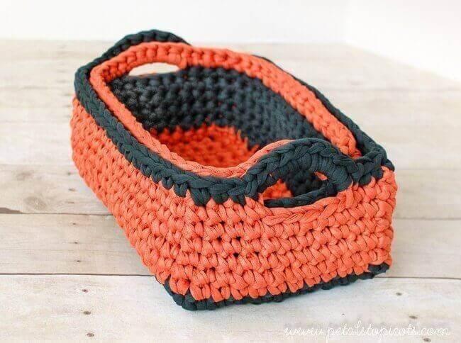 Rectangular Nesting Baskets free crochet pattern by Petals to Picots