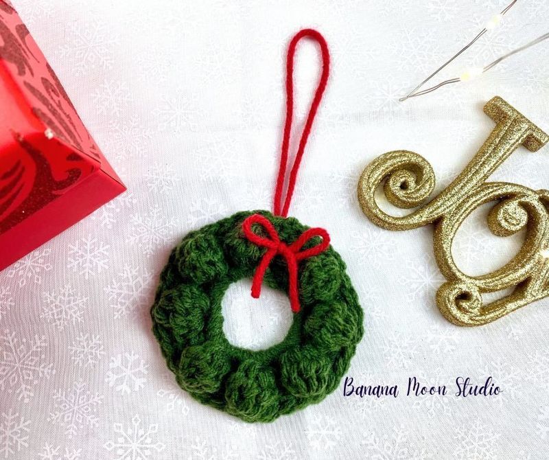 Wreath Ornament free crochet pattern by April Garwood