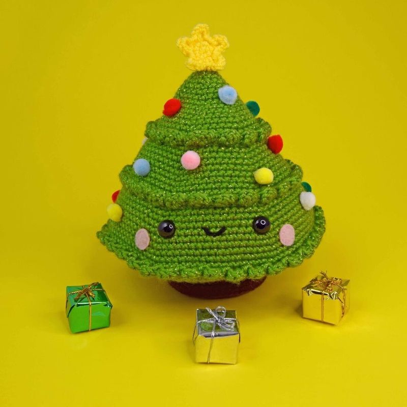 Joy the Christmas Tree free crochet pattern by Furls Crochet