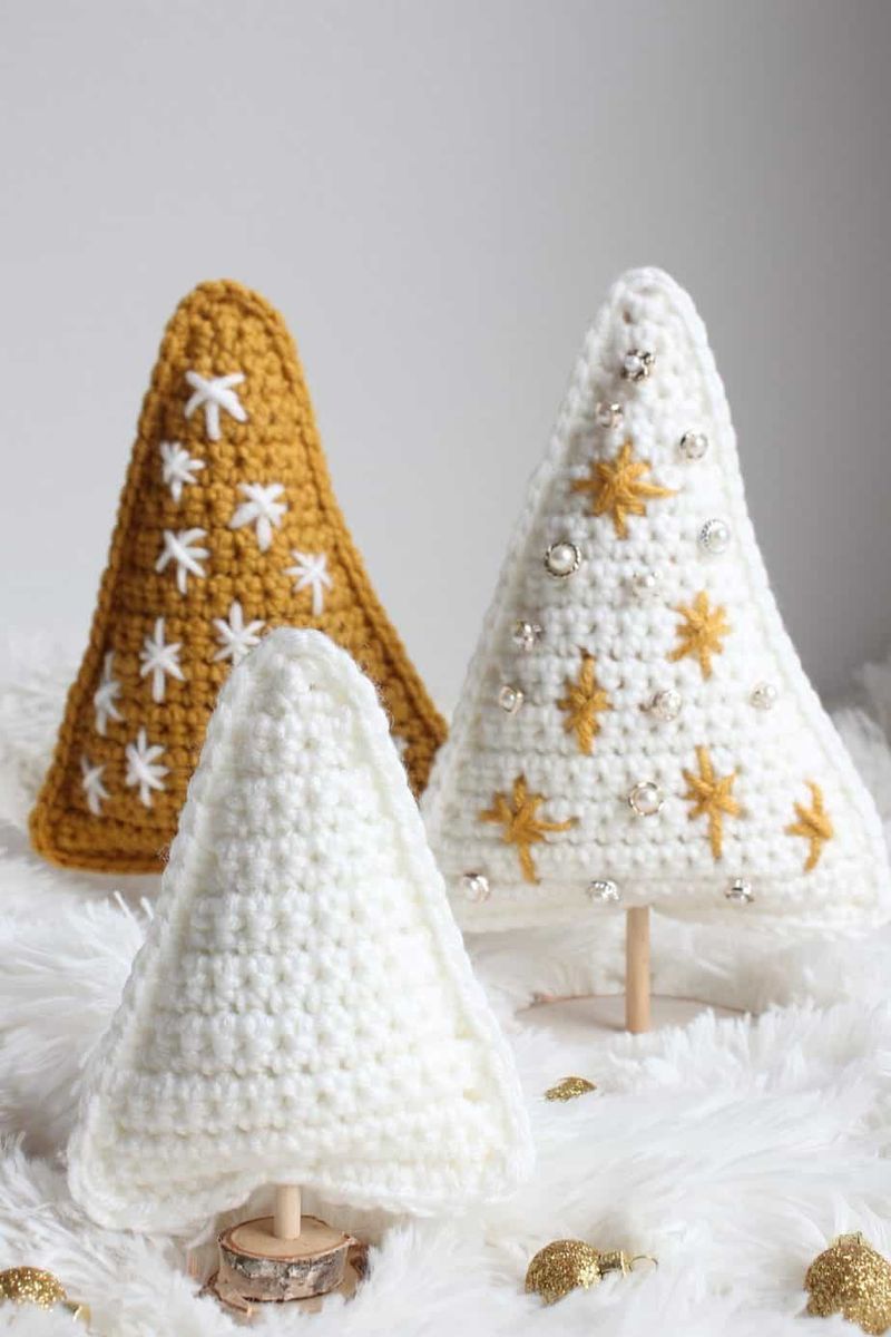 Crochet Christmas Tree Stand free crochet pattern by Tonya Bush