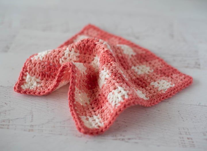 Glorious Gingham Dishcloth free crochet pattern by Cheryl Bennett