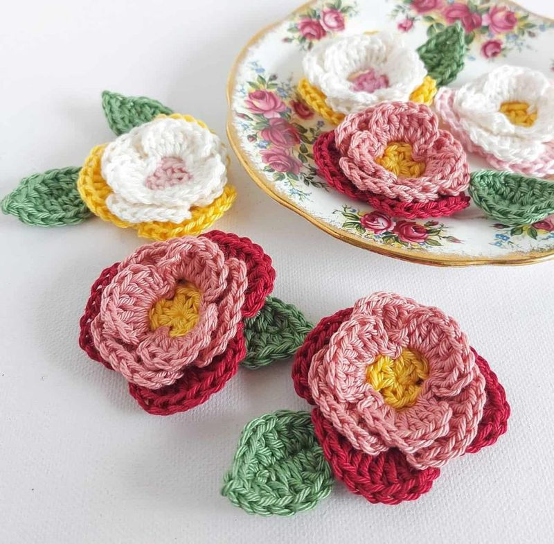 3D Crochet Flowers free crochet pattern by Carmen