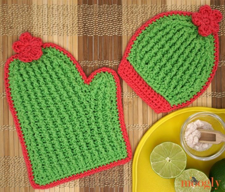 Crochet Cactus Potholders free crochet pattern by Tamara Kelly