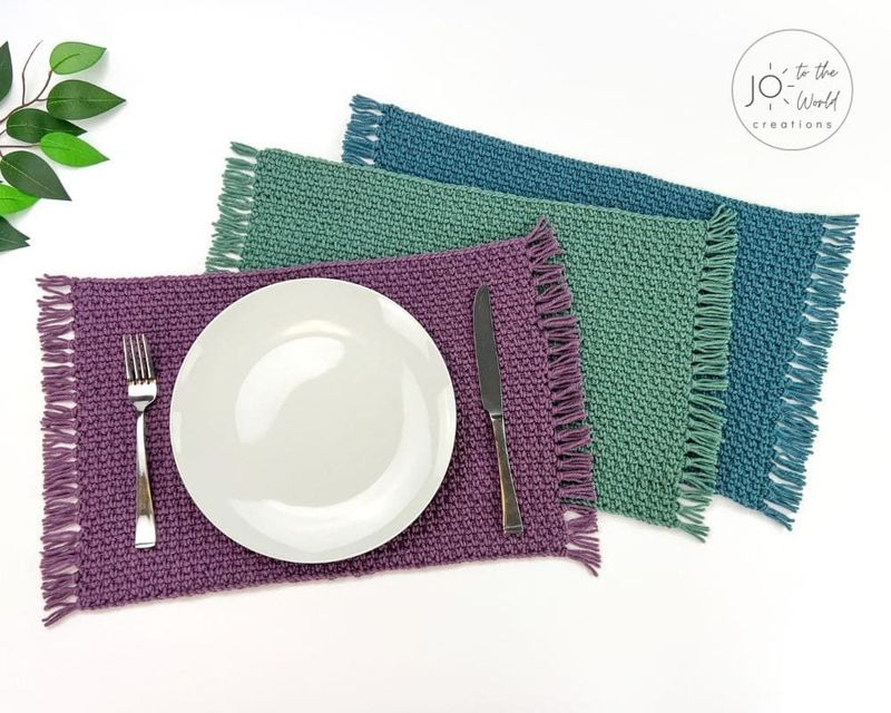 Easy Placemat free crochet pattern by Jo
