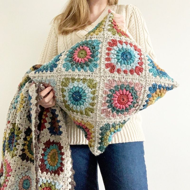 Hygge Burst Granny Square Pillow free crochet pattern by Mallory Krall