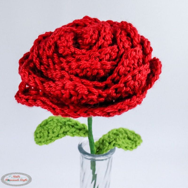 Rose with Wired Stem and Leaves free crochet pattern by Nicki