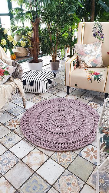 LaceEasy Round Rug free crochet pattern by Tatiana Ryazanova
