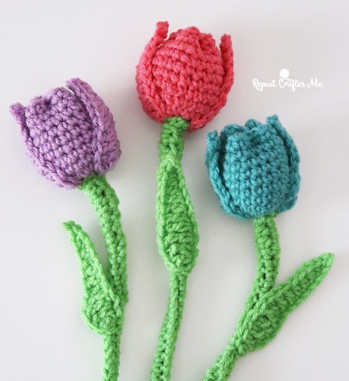 Crochet Tulip Flower with Pipe Cleaner Stem free crochet pattern by Repeat Crafter Me
