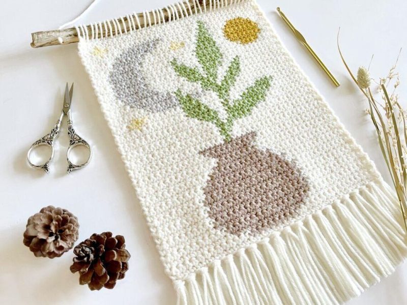 Oh So Boho Crochet Wall Hanging free crochet pattern by Amanda of Love & Stitch (on Bella Coco Crochet)