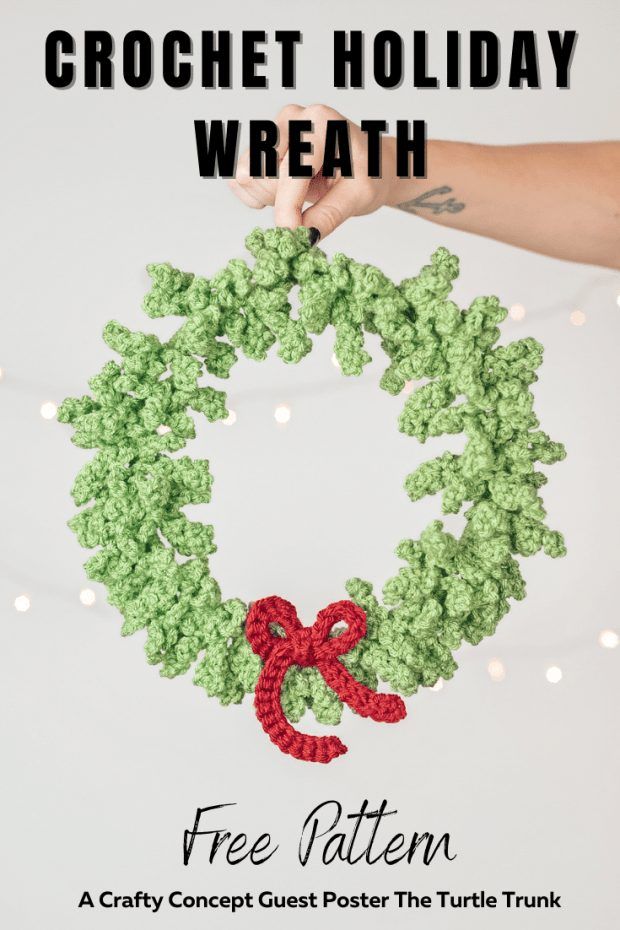 The Happy Holiday Wreath free crochet pattern by Ali of The Turtle Trunk (on A Crafty Concept)