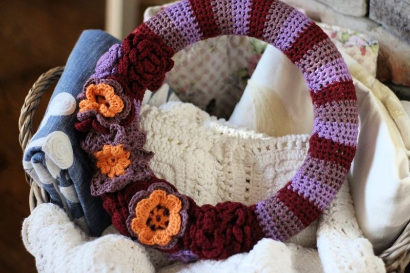 Fall Wreath free crochet pattern by Amanda Saladin